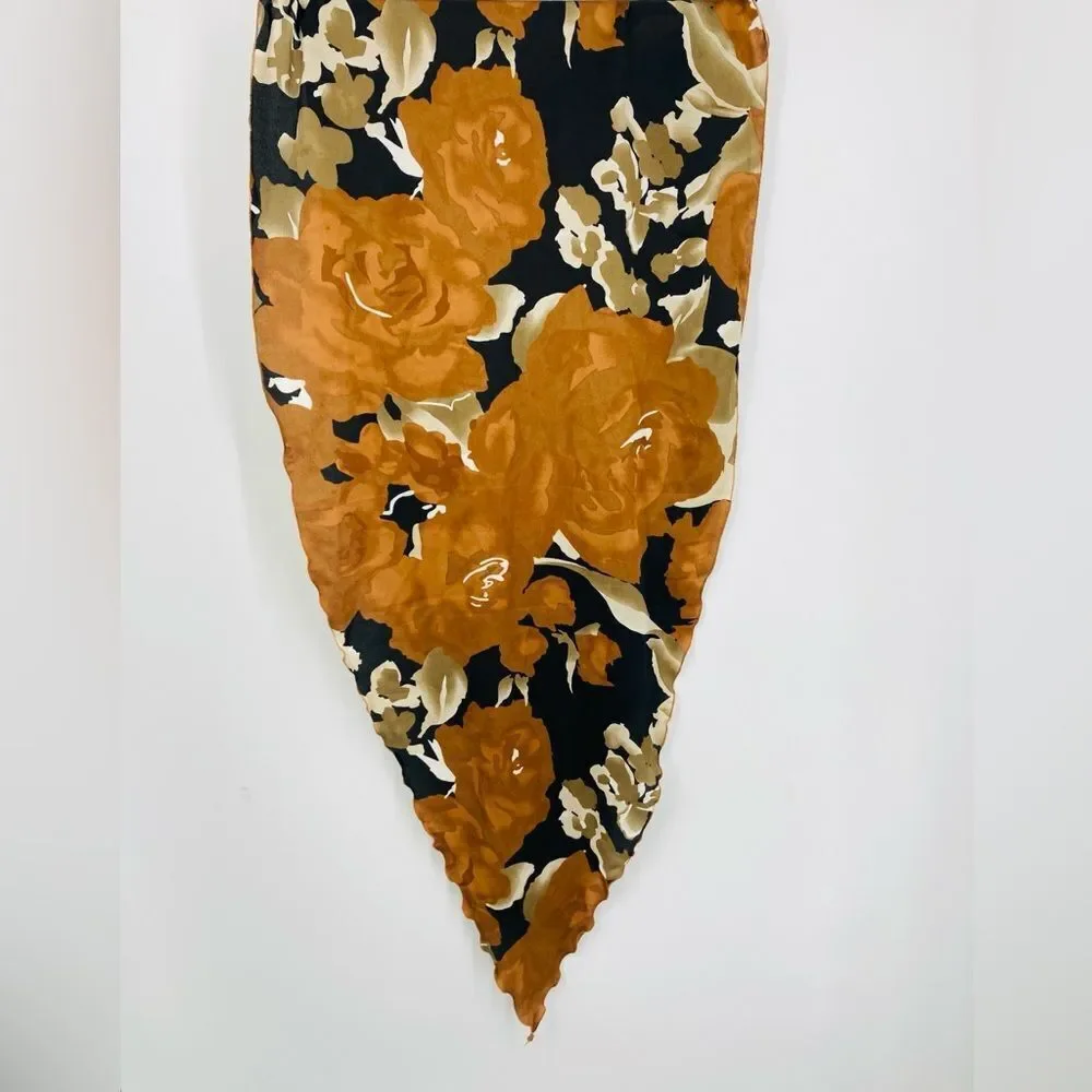 NWT Collectioneghteen Elegant Roses Scarf 82”/22”